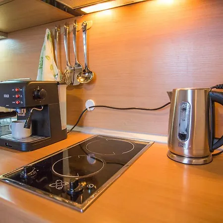 Апартамент Cozy Colorful At The Foot Of The Mountain By Flat Mаnager