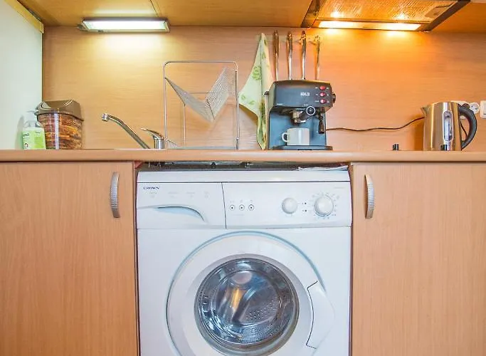 Апартамент Cozy Colorful At The Foot Of The Mountain By Flat Mаnager *