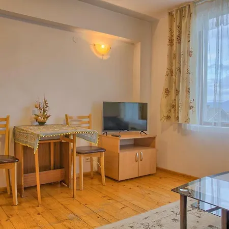 Cozy Colorful At The Foot Of The Mountain By Flat Mаnager *