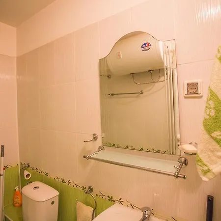 아파트 Cozy Colorful At The Foot Of The Mountain By Flat Mаnager 반스코